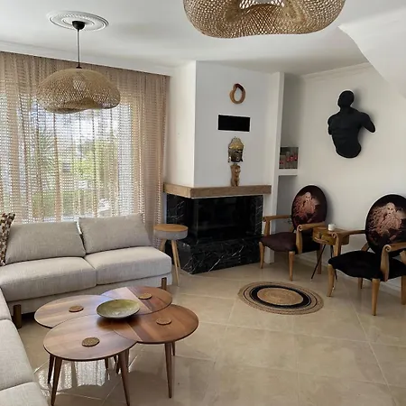 Вилла Detached House With Pool In Alacati *